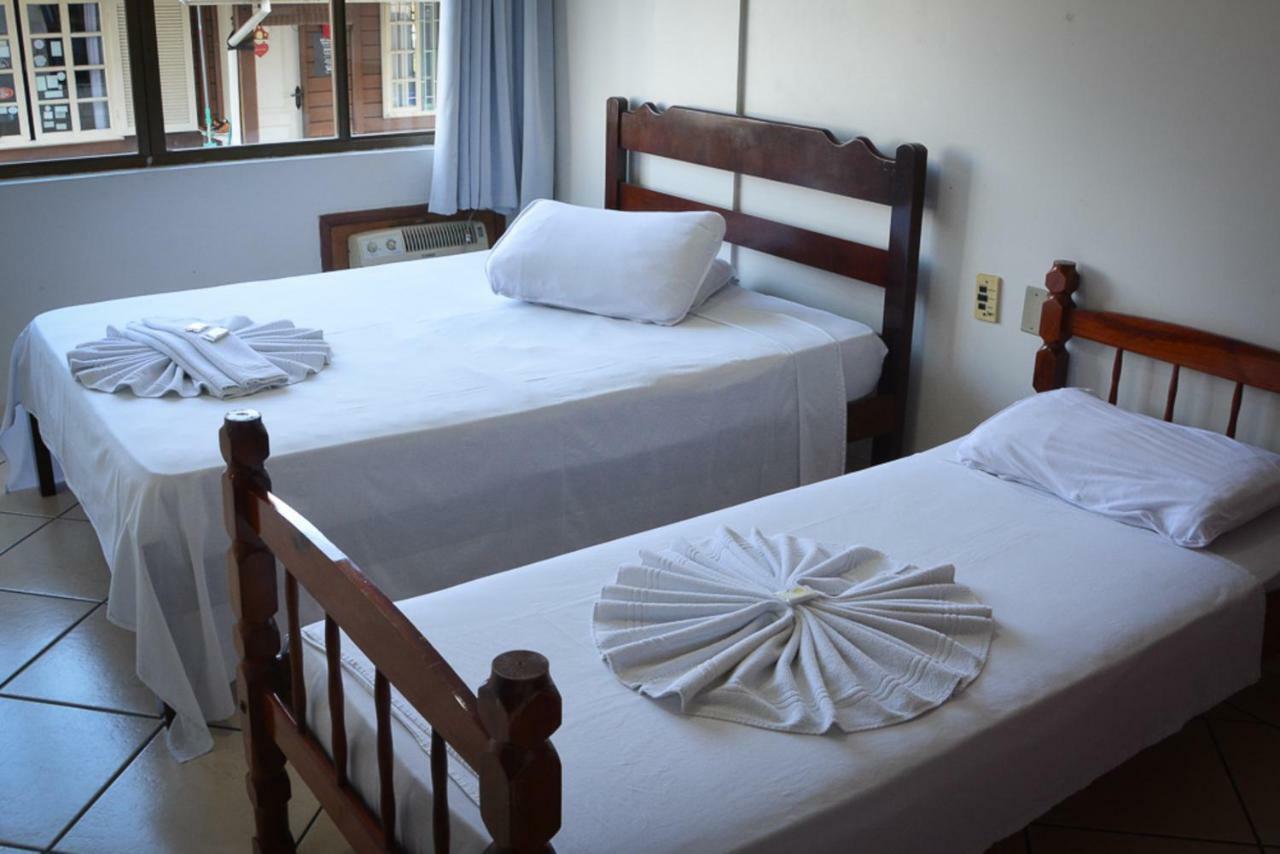 Residencial Baleia Franca Aparthotel Governador Celso Ramos Bagian luar foto